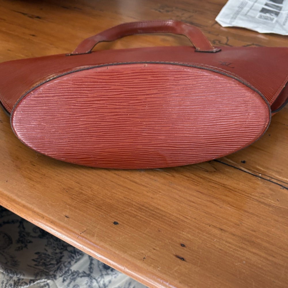 Louis Vuitton Elegant Brown Epi handbag - Picture 3 of 13